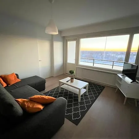 Kotimaailma - Kalustettu Kolmio Rauhallisella Alueella Espoossa Апартаменты Эспоо