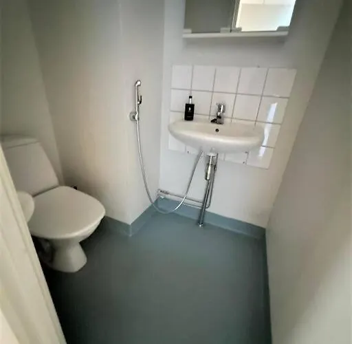 Kotimaailma - Kalustettu Kolmio Rauhallisella Alueella Espoossa Lägenhet *